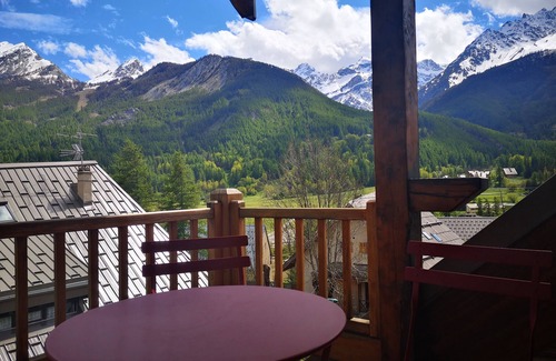 Monetier-les-Bains Ski Chalet | Chalet les Clochettes & Spa Piscine in Monêtier-les-Bains