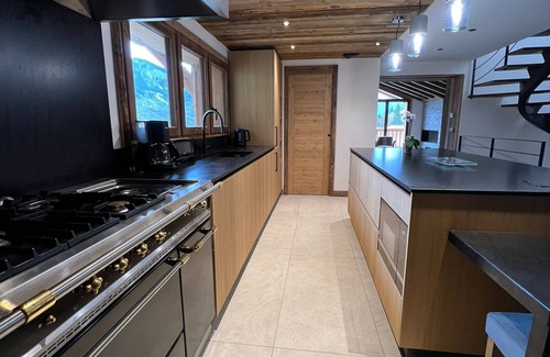 Courchevel Ski Chalet | Chalet Les Cochettes Courchevel with swimming pool 12 people