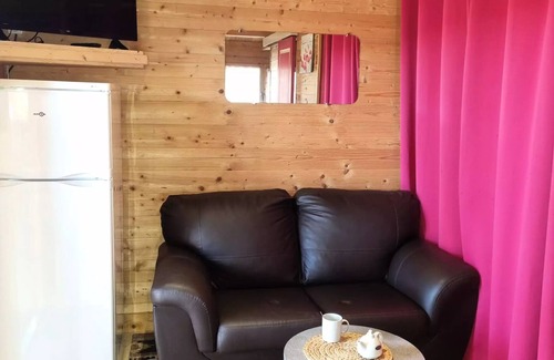 Peyrignac Ski Chalet | Chalet Les Coquelicots 4 people