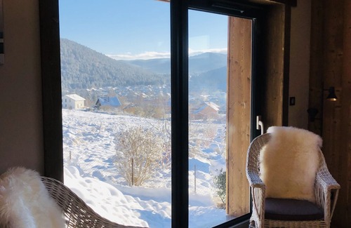 Gerardmer Ski Chalet | Chalet Lykke for families, jacuzzi, billard, kids playroom, charges included