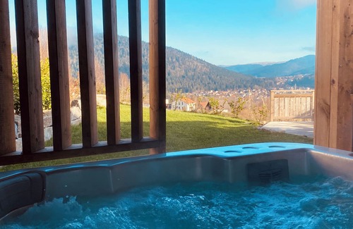 Gerardmer Ski Chalet | Chalet Lykke for families, jacuzzi, billard, kids playroom, charges included