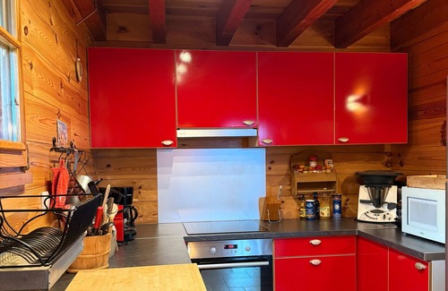 Villard-Reculas Ski Chalet | Chalet 'Mariouchka' with Mountain View, Private Terrace and Wi-Fi