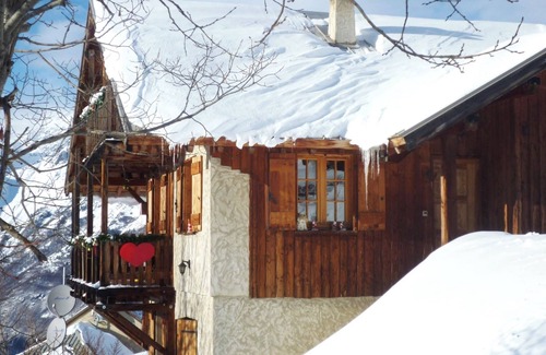 Villard-Reculas Ski Chalet | Chalet 'Mariouchka' with Mountain View, Private Terrace and Wi-Fi