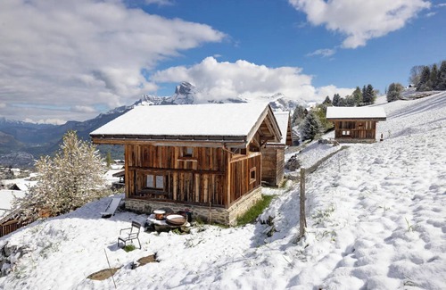 Combloux Ski Chalet | Chalet 'Mazot Des Aravis' with Mountain View, Private Terrace and Private Garden
