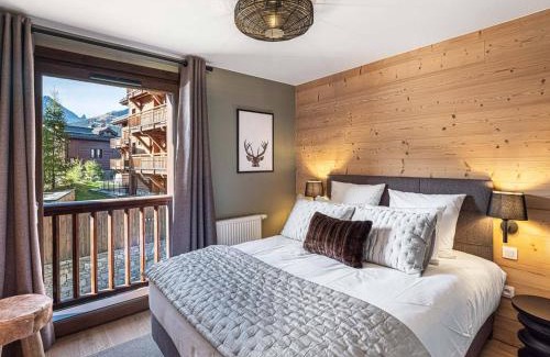 Courchevel Ski Chalet | Chalet Mitoyen de Luxe, 4 Chambres en Suite, Proche Centre et Remontées, Parking, Animaux Acceptés - FR-1-563-137