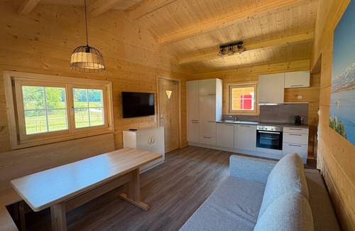 Stockach House | Chalet 'Morgentau' with Private Terrace and Wi-Fi