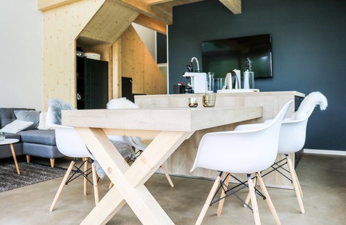 Pommern House | Chalet "Mosel" - up to 4 pers. Designer holiday home right next to the vineyards