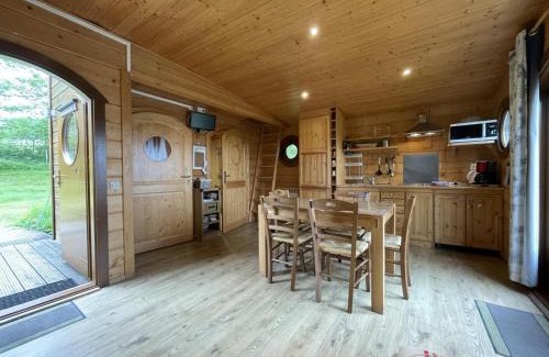 Radon House | Chalet nature à Écouves avec animaux acceptés et Wi-Fi - FR-1-497-184