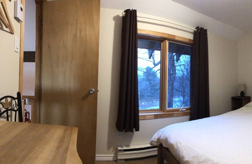 Orford Ski Chalet | Chalet next to Parc National in Orford