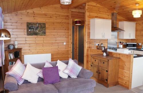 Kinross Ski Chalet | Chalet Osprey Lodge by Interhome
