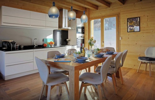 Les Avanchers-Valmorel Ski Chalet | Chalet Pajules - alpine holiday for 10 in Valmorel, sauna - OVO Network
