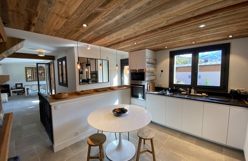 Le Bettaix Ski Chalet | Chalet Plume, St-Martin-de-Belleville/Les Menuires, at the foot of the 3-Vallées slopes