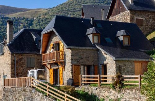 Saint-Lary-Soulan Ski Chalet | Chalet pyrénéen chalet à Soulan pour 12 pers., WiFi, proche ski - FR-1-296-528