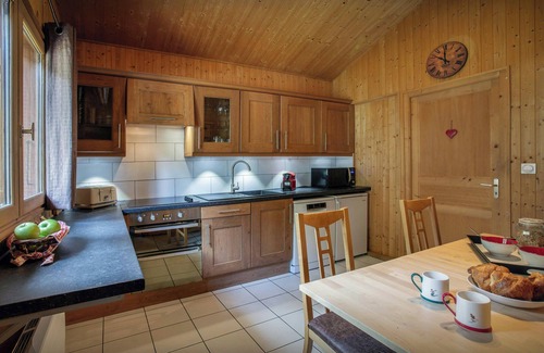 La Chapelle-d'Abondance Ski Chalet | Chalet Rochamour - mountain holiday for 14 with spa - OVO Network
