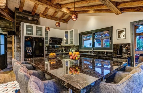 Chamonix City Centre Ski Chalet | Chalet Rock n roll 16 persons - Jacuzzis, sauna