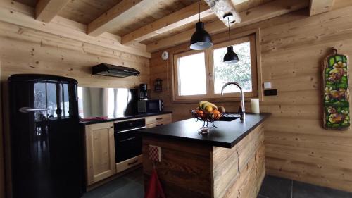Le Petit-Bornand-les-Glieres Ski Chalet | Chalet savoyard écoresponsable, quasiment neuf 8 pers
