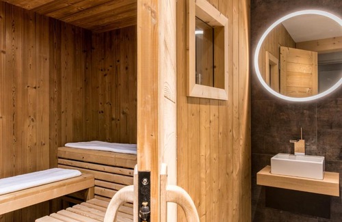Chamonix City Centre Ski Chalet | Chalet Seren