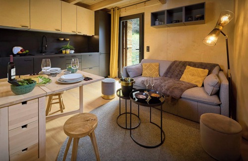 La Clusaz Ski Chalet | Chalet Sideflip - cosy stay for 4 with wonderful views - OVO Network
