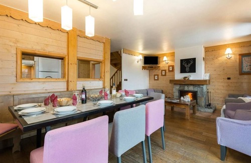 Bergers Ski Chalet | Chalet, ski-in/ski-out & foot of the slopes, terrace, fireplace or stove, parking, tv, 120-135m²
