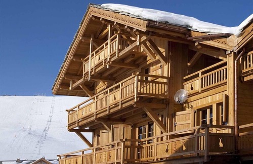 Cognet Ski Chalet | Chalet, ski-in/ski-out & foot of the slopes, fitness, sauna, balcony, fireplace or stove, parking