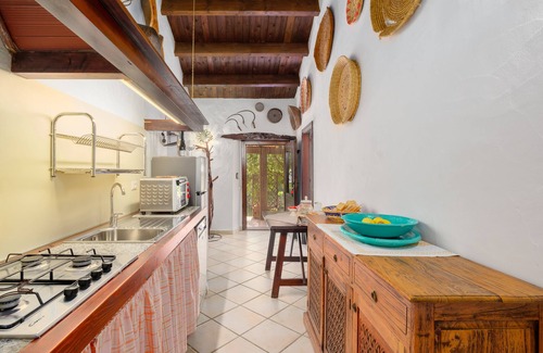 Olbia Ski Chalet | Chalet "Stazzu Straetu" with Sea View, Private Terrace & Private Garden