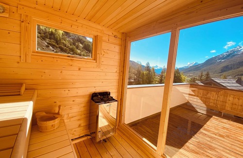 Monetier-les-Bains Ski Chalet | Chalet Takayama * Monêtier les Bains/Sauna-Hammam -View Ecrins National Park