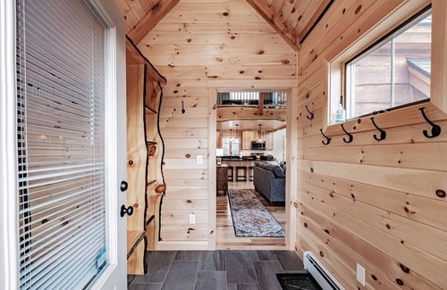 Bethel Ski Chalet | Chalet Tourmaline - Charming Newly Built Chalet
