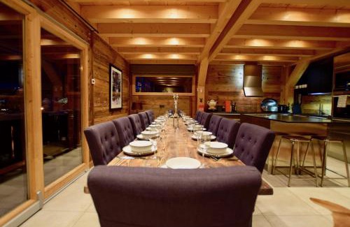 Les Gets Ski Chalet | Chalet Valambrun - unashamedly luxurious Alpine living