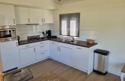 Velsen-Zuid House | Chalet with 2 bedrooms and a terrace
