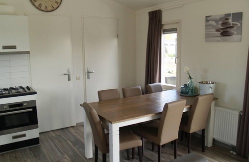 Municipality of Hellevoetsluis House | Chalet with 3 bedrooms and a terrace