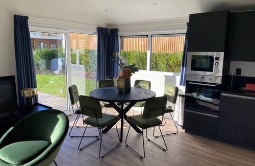 Hulshorst House | Chalet with 3 bedrooms and furnished garden
