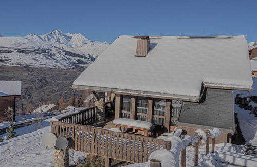 Vallandry Ski Chalet | Chalet Wittenburg is a 12 person, 6 bedroom chalet located right on the slopes.