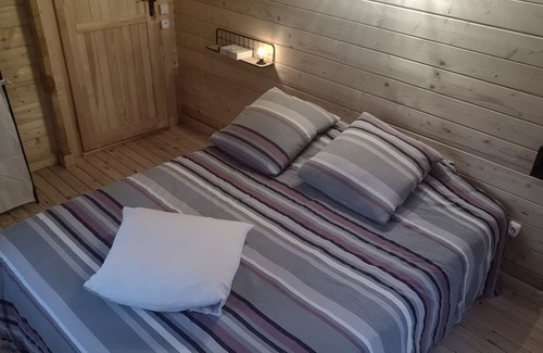 Cast Ski Chalet | chalet5/6 pers 15minutes beaches and bay of Douarnenez