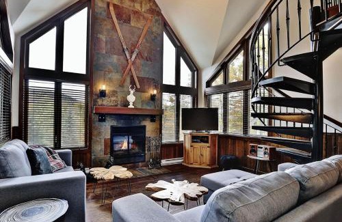 Stoneham Ski Chalet | Chalets Alpins - 44 Chemin des Skieurs (Unité B)