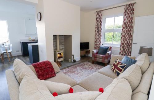 Malvern House | Chalk Cottage