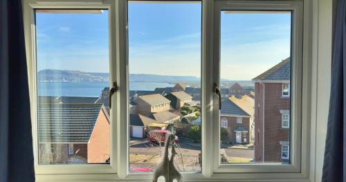 Wyke Regis House | Chalkhill View - Idyllic Sea Views Parking