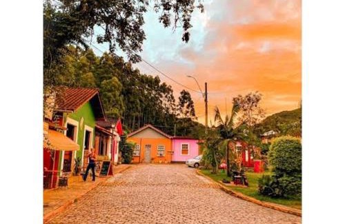 Sao Pedro da Serra House | Challet pequeno a 60 metros do Centrinho