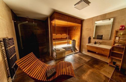 Hluboka House | Chaloupka Borůvka
