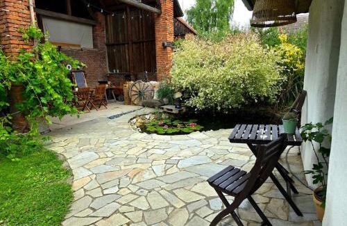 Slovec House | Chalupa u Jezírka ve Střihově