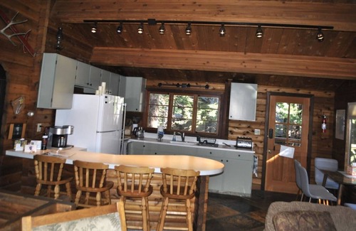 Tahoma Cabin | Chamberlands Cabin With Private Beach