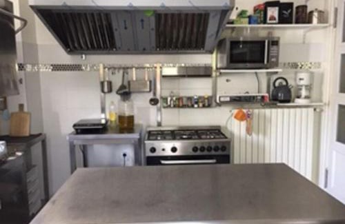 Labouheyre House | Chambre 1 Bois - WIFI - Proche gare