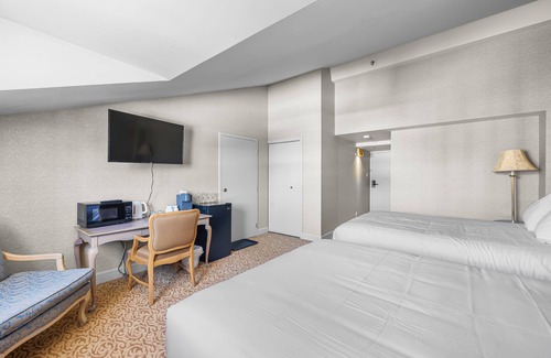 Saint-Sauveur House | Chambre 2 Lits/Room 2 beds