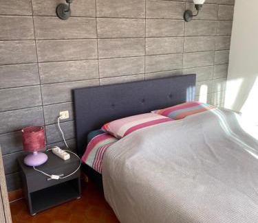 Pertuis House | Chambre au cœur des vignes