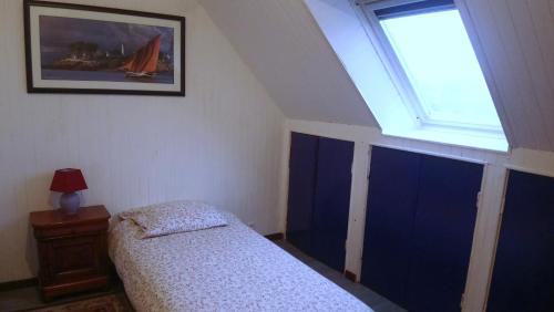 Saint-Pol-de-Leon House | Chambre au calme et simple, cuisine à dispo