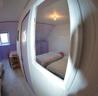 Saint-Pol-de-Leon House | Chambre au calme et simple, cuisine à dispo