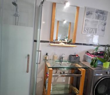 Romorantin-Lanthenay Bed & Breakfast | Chambre avec SDB privative et parking MOTO ou VL