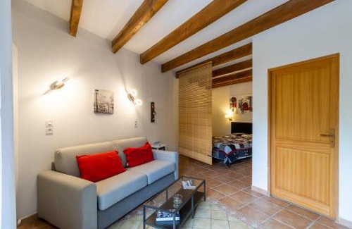 Auriac-du-Perigord Bed & Breakfast | Chambre Coquelicot