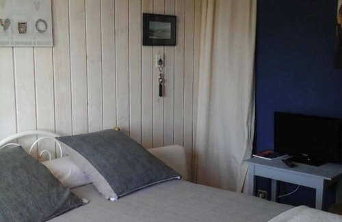 Lanton Bed & Breakfast | Chambre d'hôtes des écureuils bassin d'Arcachon