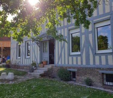 Dosches Bed & Breakfast | Chambre d'Hôtes des P'tits Bonheurs