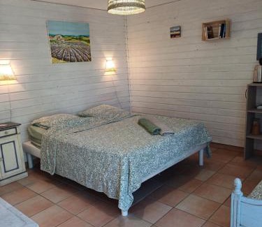 Ongles Bed & Breakfast | chambre dans ferme provençale